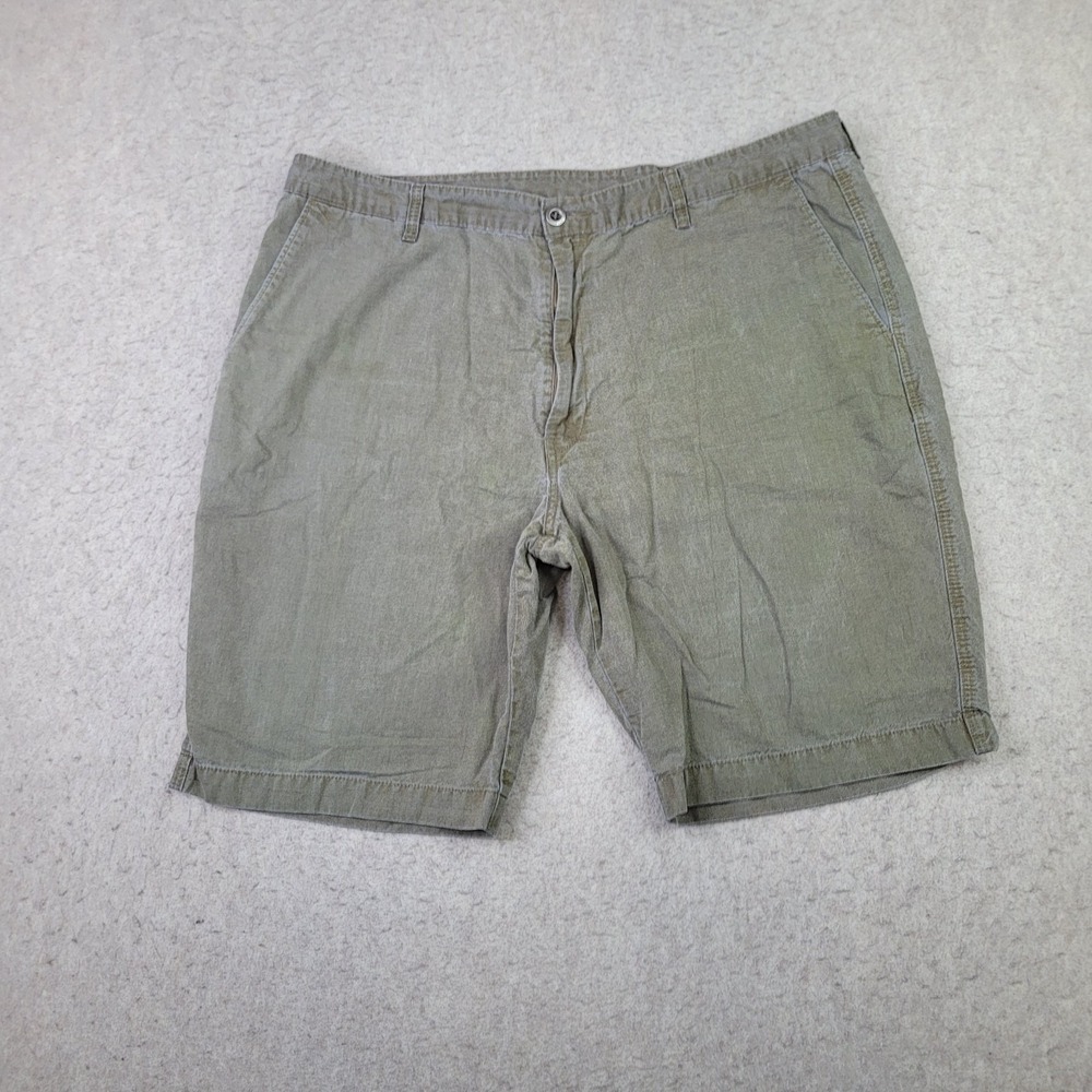 Levi's Chino Shorts Men's 40 Green Flat Front Canvas 10" Inseam 100% Cotton